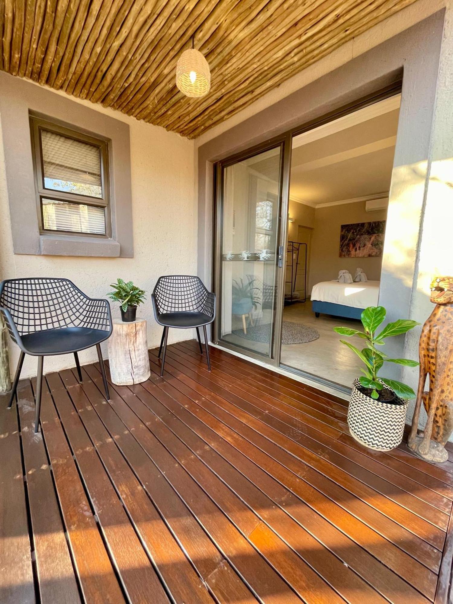 The Baobab Bush Lodge And Villa โฮดสปรูท ภายนอก รูปภาพ