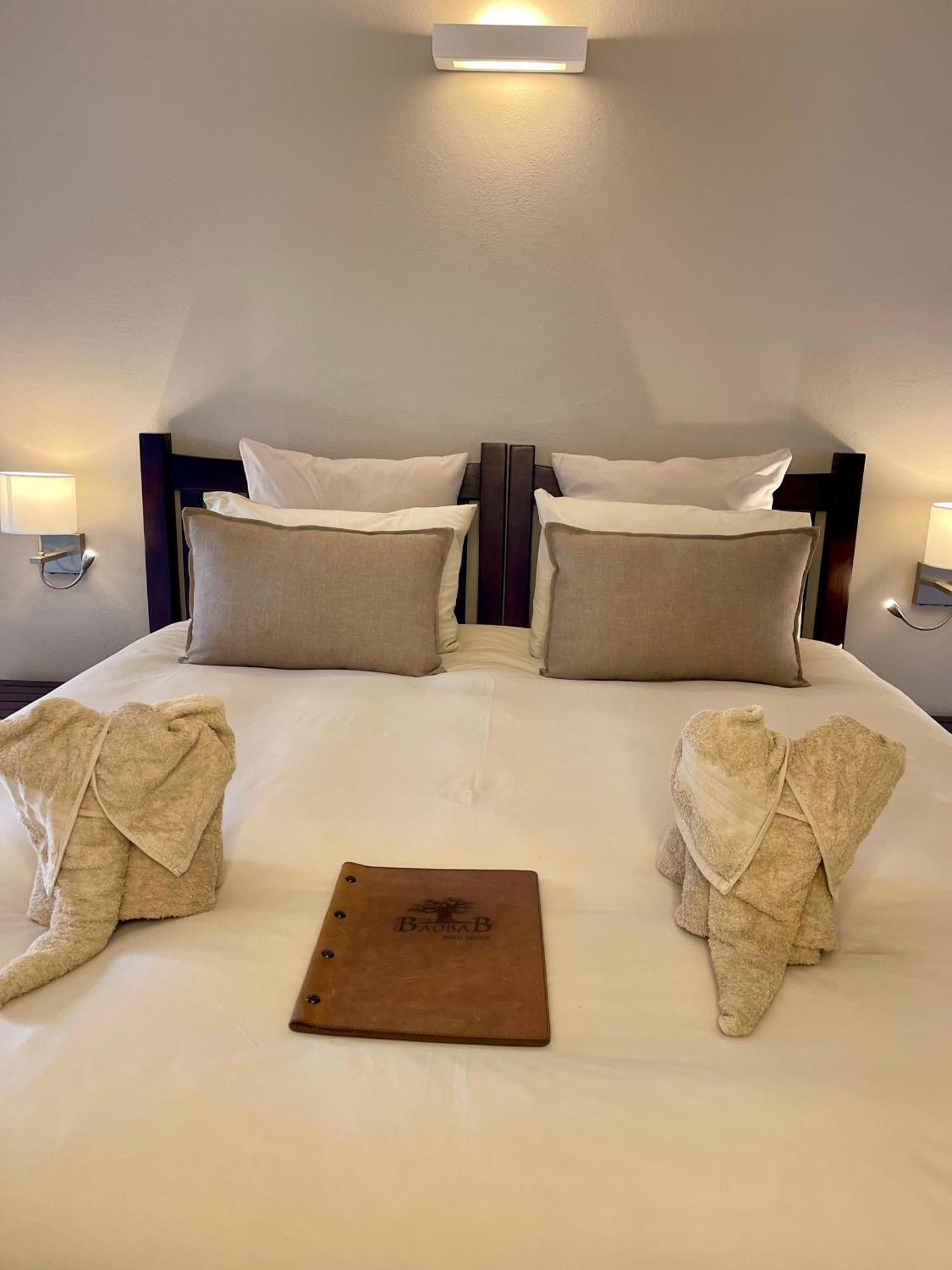 The Baobab Bush Lodge And Villa โฮดสปรูท ภายนอก รูปภาพ