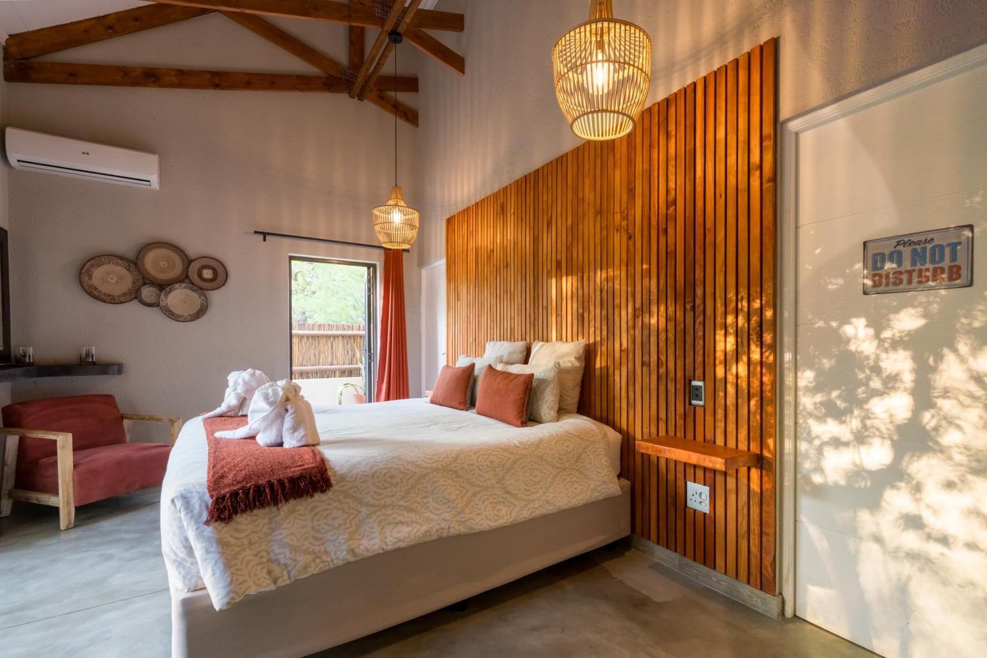 The Baobab Bush Lodge And Villa โฮดสปรูท ภายนอก รูปภาพ