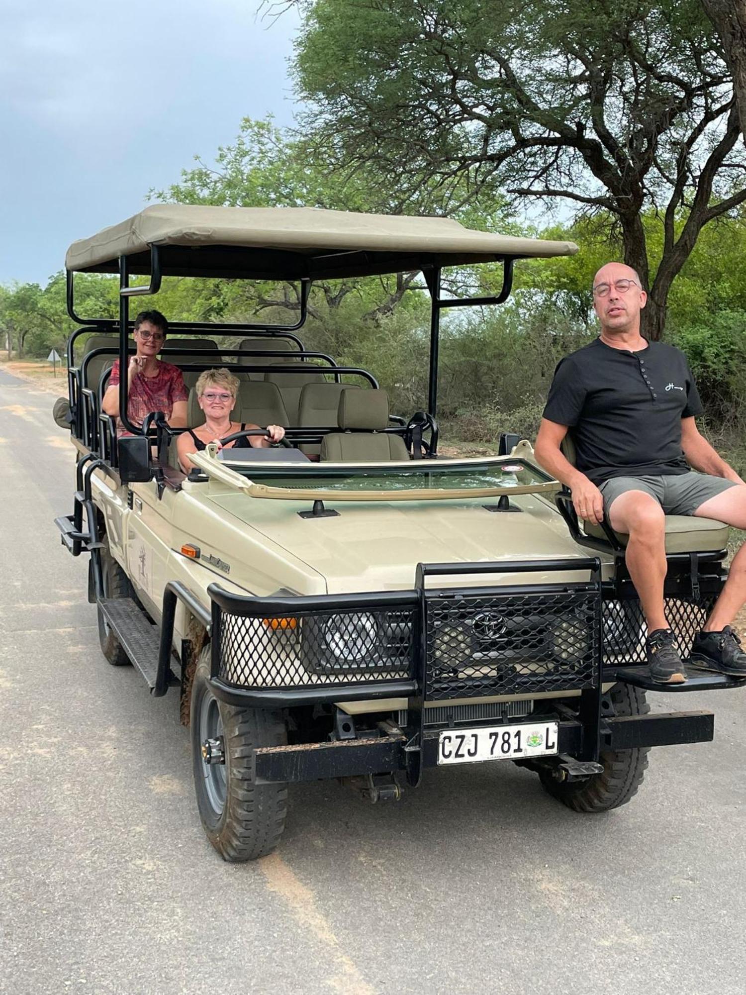 The Baobab Bush Lodge And Villa โฮดสปรูท ภายนอก รูปภาพ